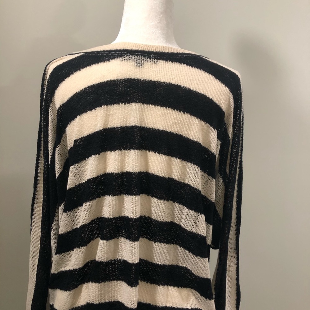 Stripped loose top 3/4 sleeve - Picture 7 of 7